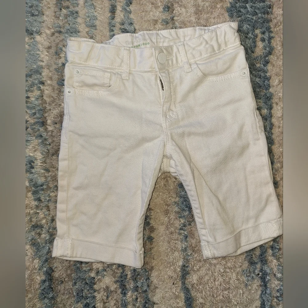 Gap Kids White Bermuda Shirts sz 8 Youth GUC